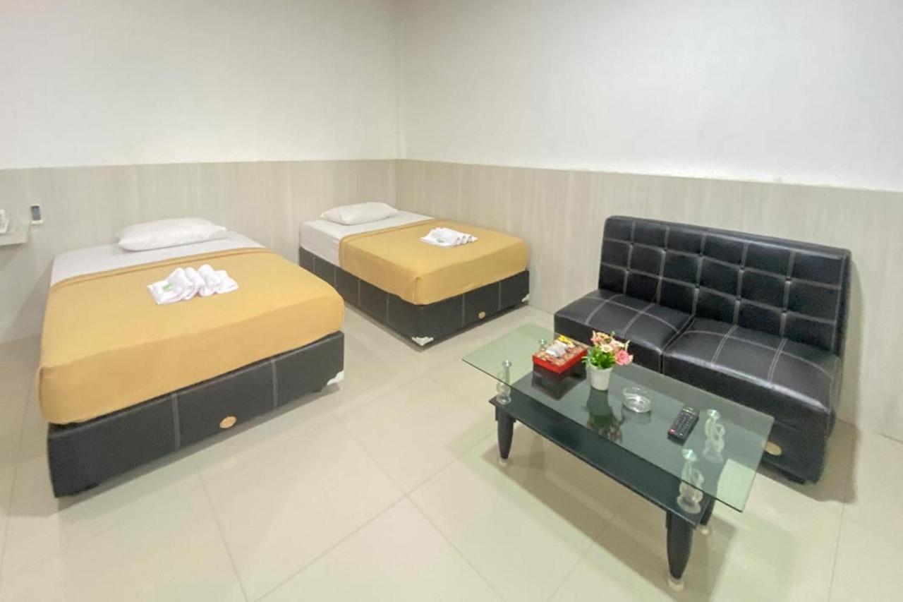 Hotel Giga Sidrap Rappang Екстер'єр фото