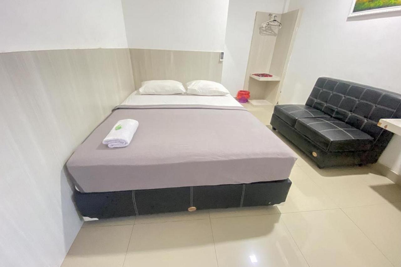 Hotel Giga Sidrap Rappang Екстер'єр фото
